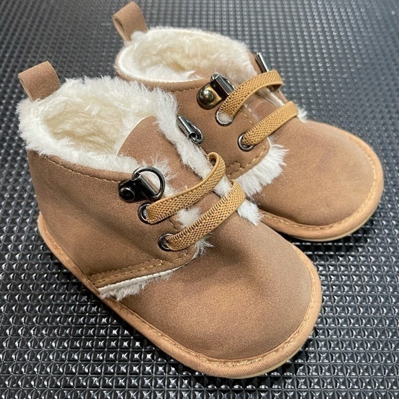 Other - Baby Boy/Girl Anti Slip Faux Fur Booties (12CM)